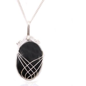 Black Onyx Swirl Necklace - Elegant Gemstone Pendant for Inner Strength - Black